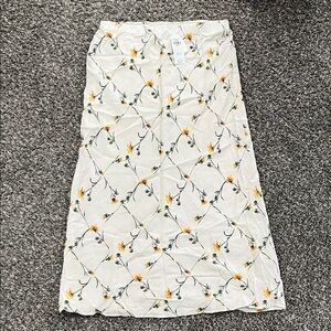 Abercrombie & Fitch Cream Maxi Skirt with Yellow Floral Motif